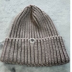 Mountain Hardware Heavy Cable Knit Beanie Hat Taupe Cuffed Winter Warm Unisex